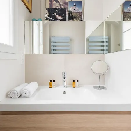 Veeve - Auteuil Refinement *